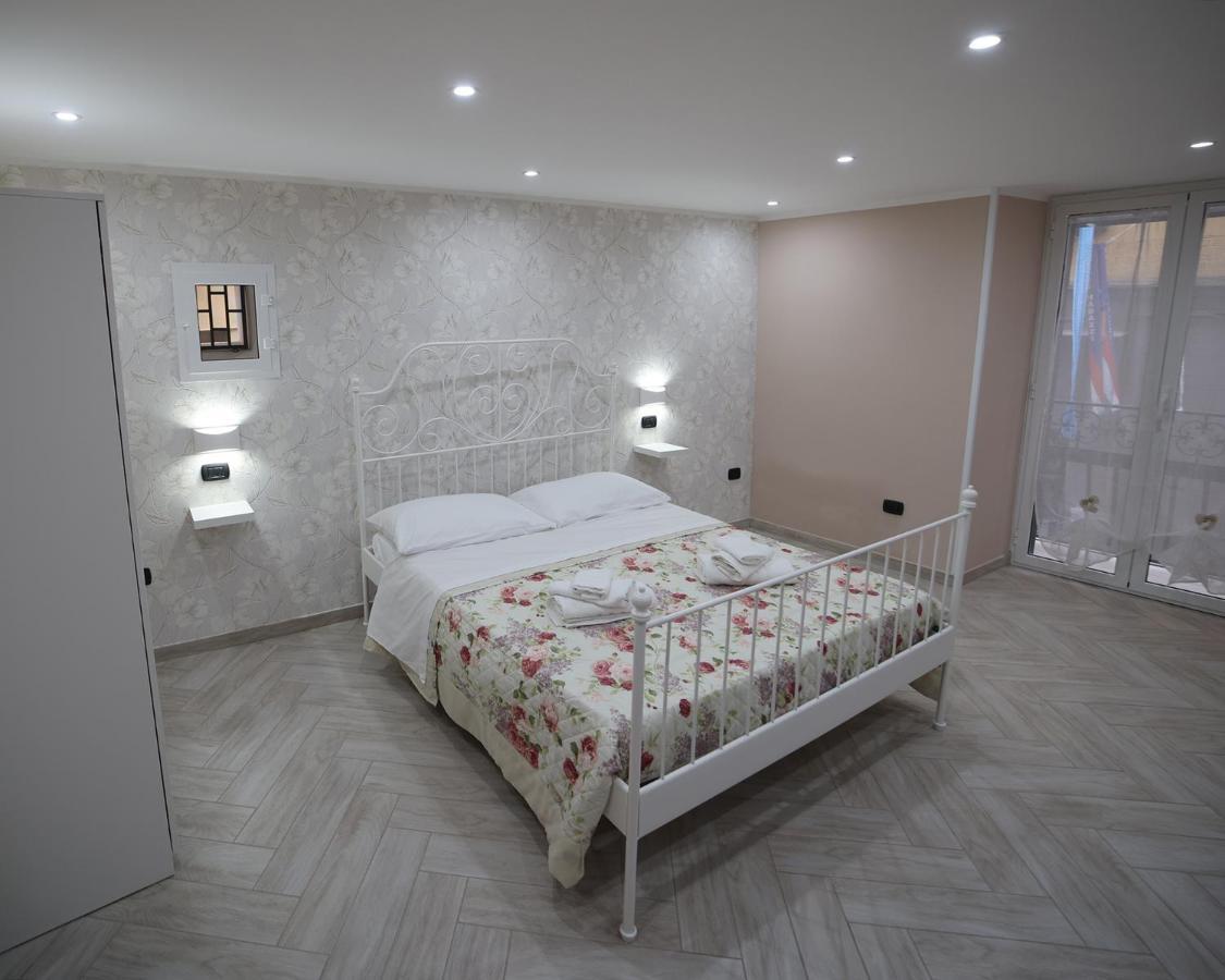 Ferienwohnung La Dimora Di Vittoria Neapel Exterior foto
